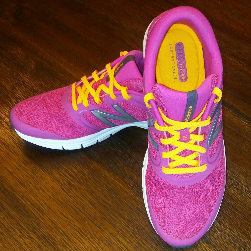 New Balance 711 v2 Women's Running Shoes